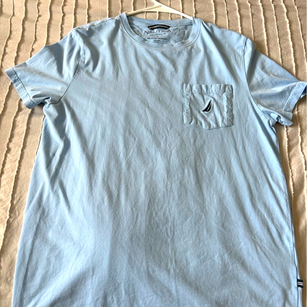 Men’s blue nautica shirt